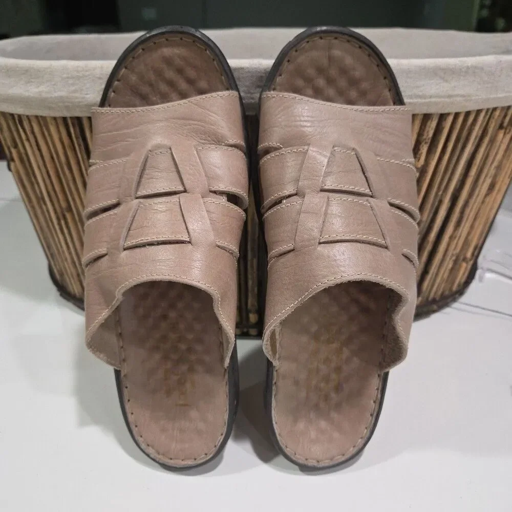 Josef Seibel Eliza Womens 11 mens 9 Light Tan Leather Sandals Slides EUC Shoe 4